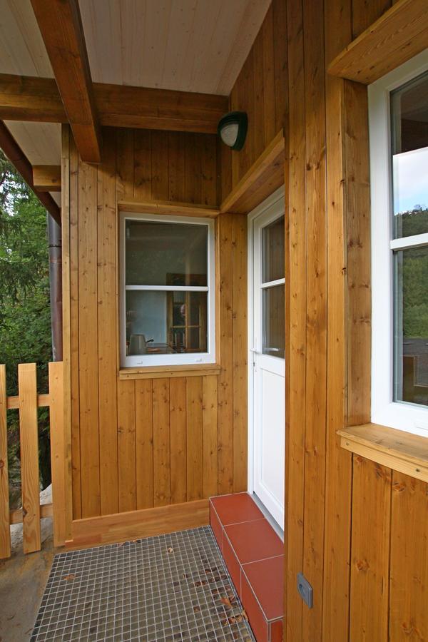 Malbenka - Chata Na Skale Pod Hradem Kokorin Exterior photo